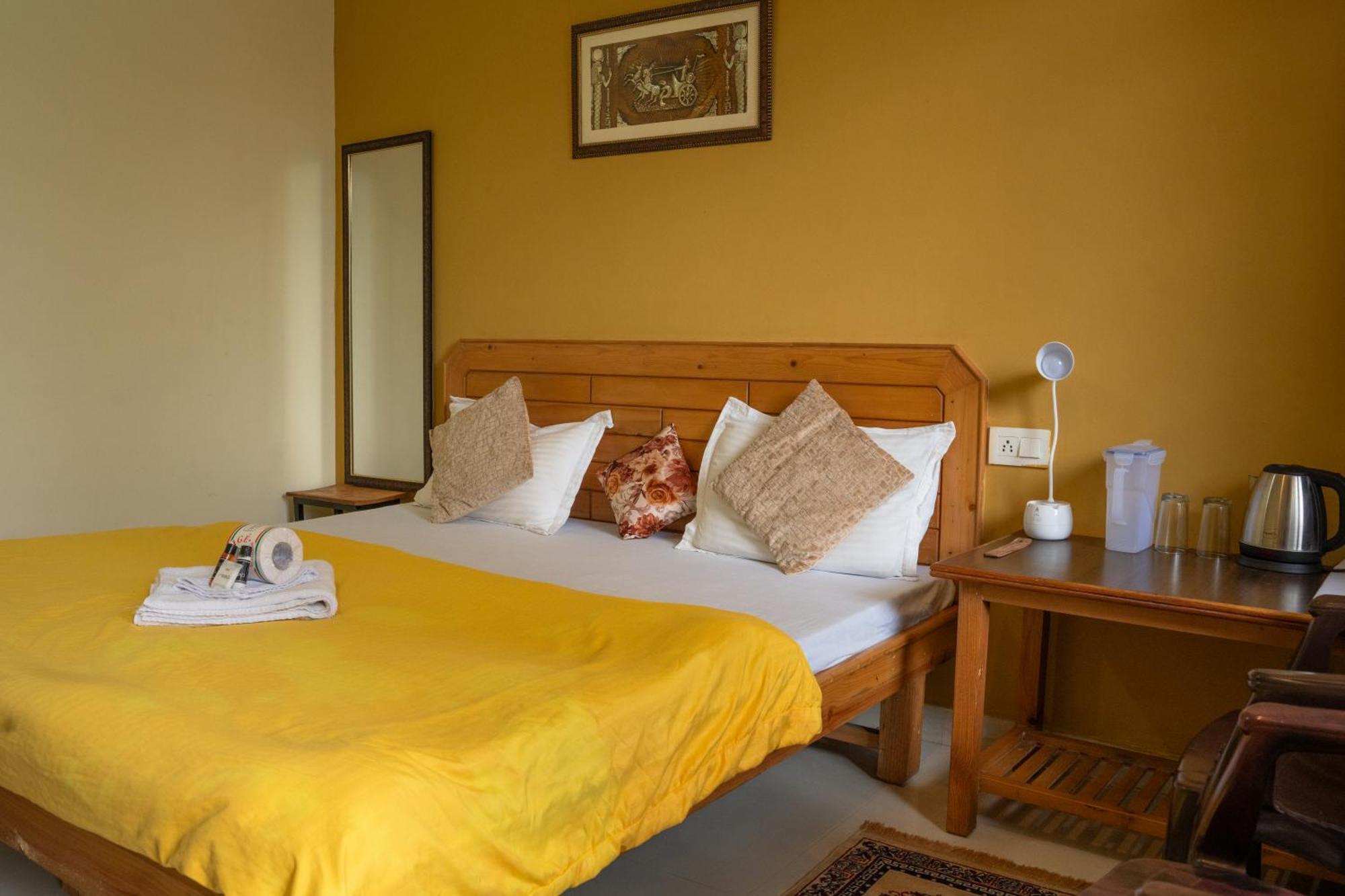 Bed and Breakfast The Unmad - Dharamkot Dharamshala Exterior foto