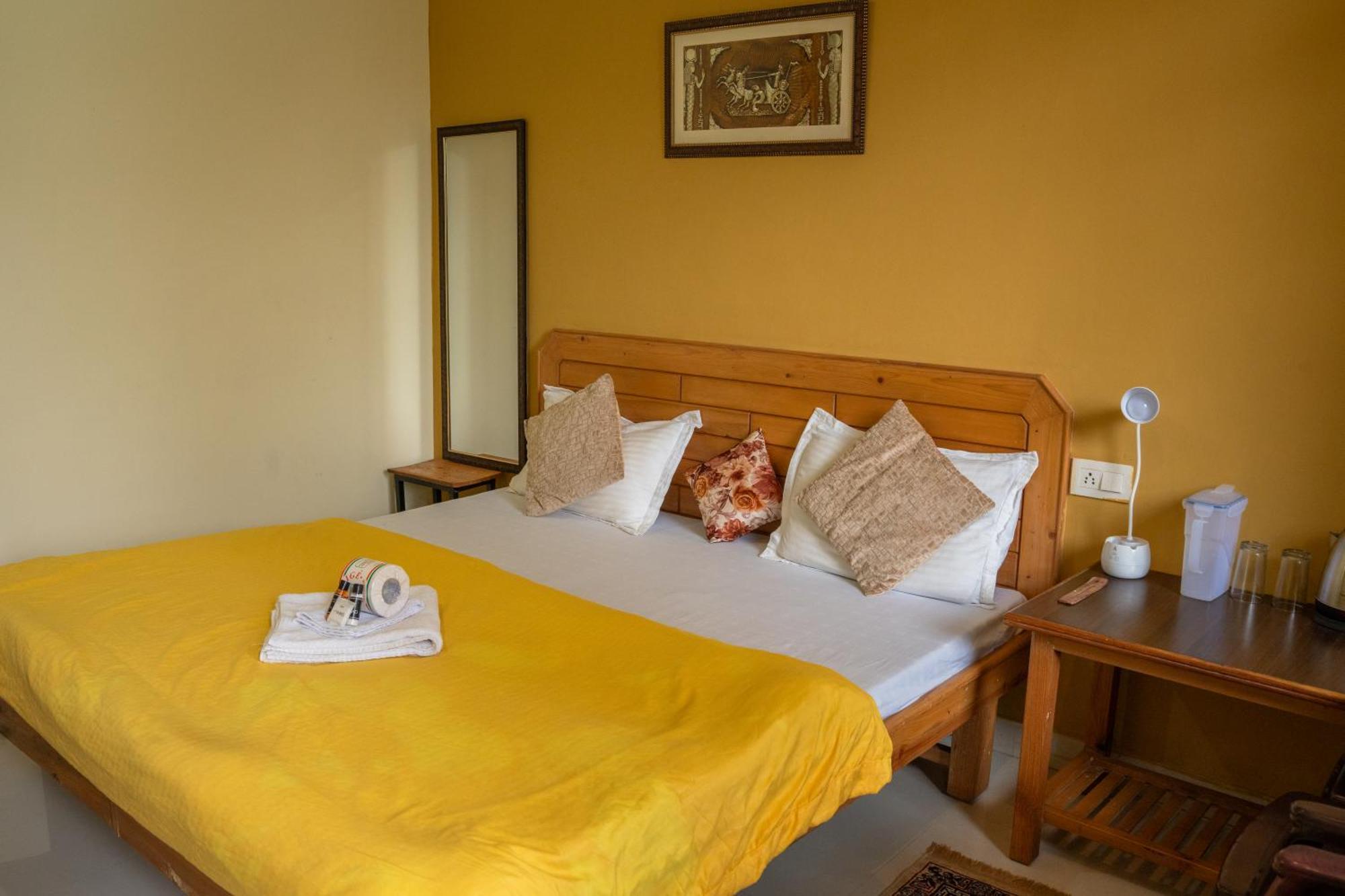 Bed and Breakfast The Unmad - Dharamkot Dharamshala Exterior foto